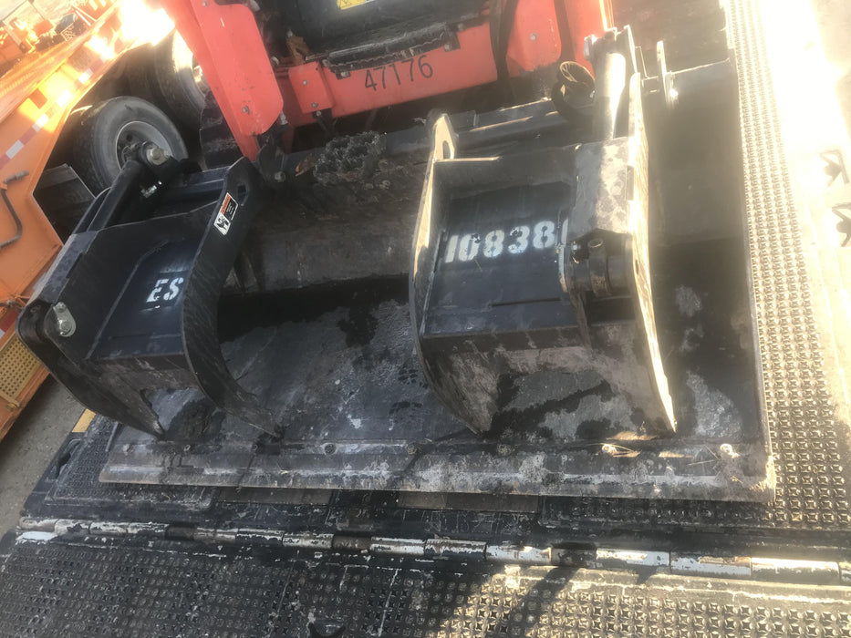 2020 PALADIN 76" Scrap Grapple Bucket - Paladin