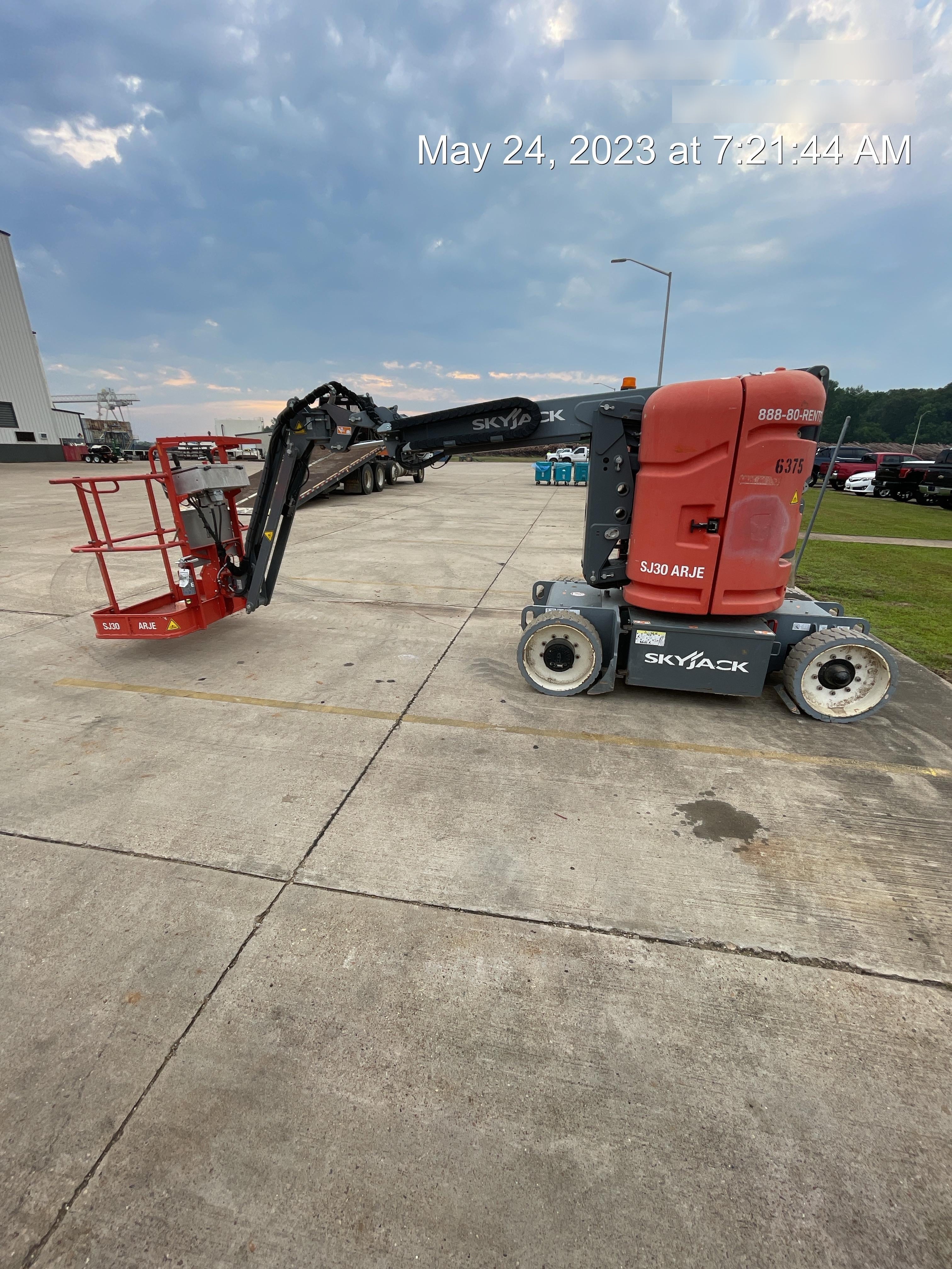 2017 SKYJACK SJ30 AJE