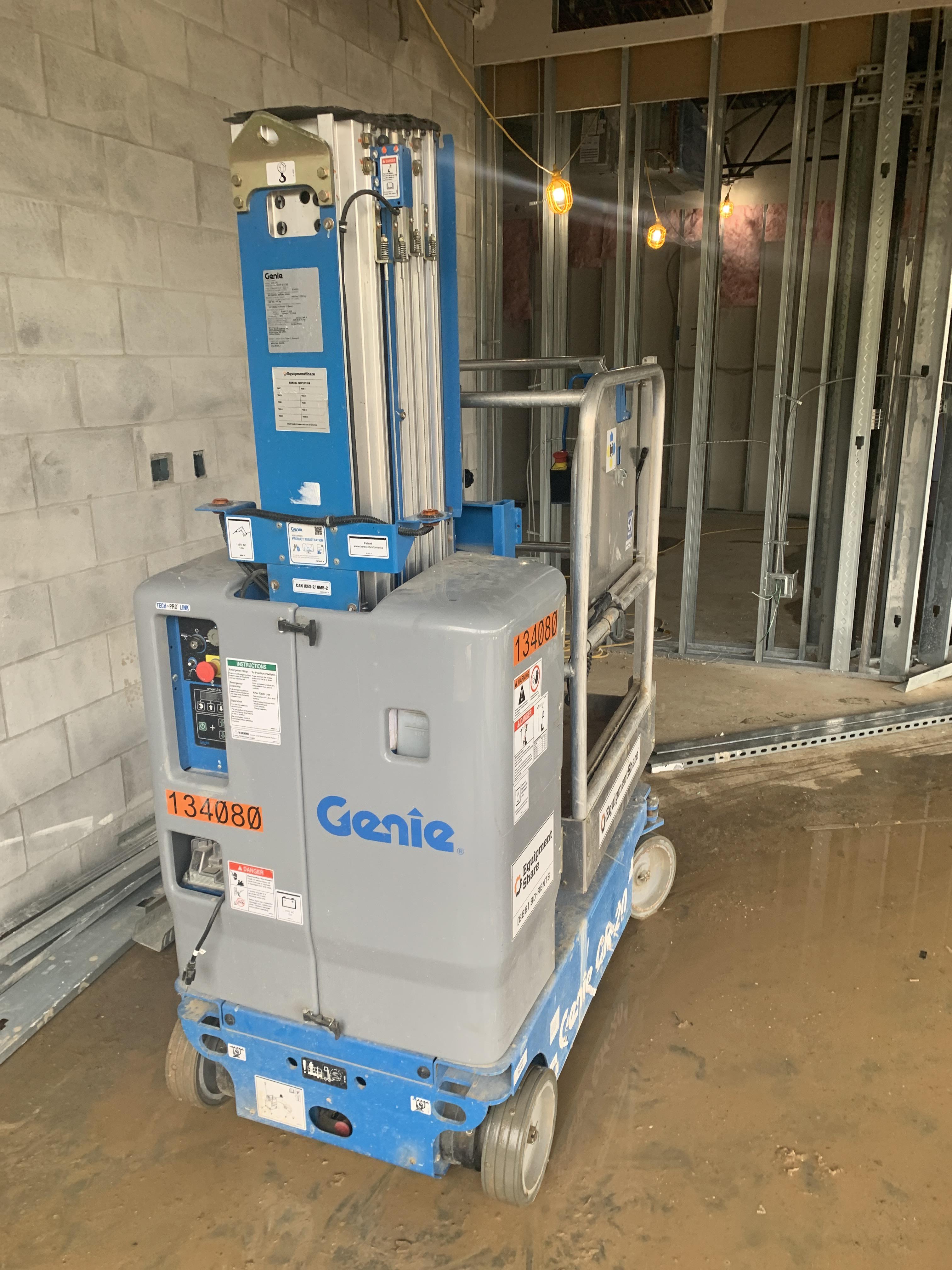 2021 GENIE GR-20