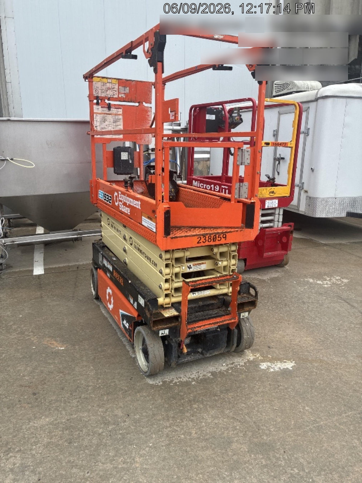 2022 JLG ES1932