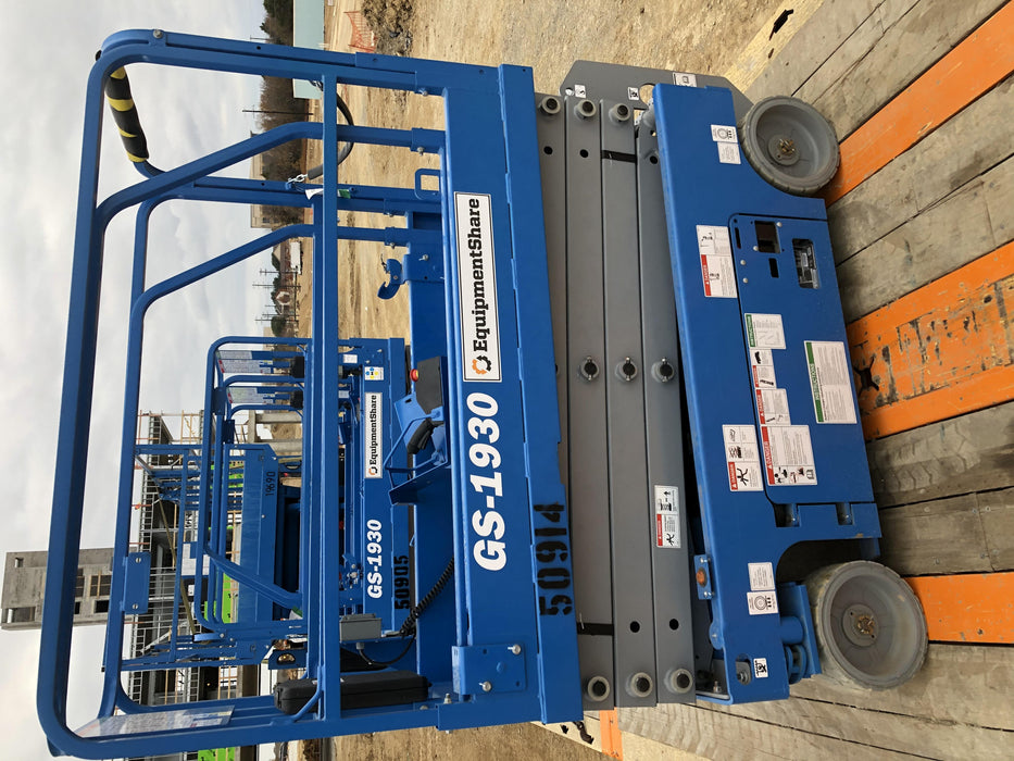 2019 Genie GS-1930 Fixed Rails with Chain Entry