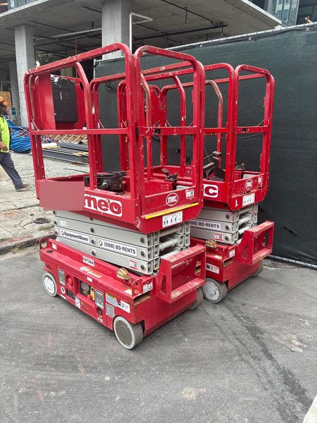 2020 MEC 1330SE Solid NM Tires, Steel Swing out Doors, LCS, Beacon, 900W Inverter