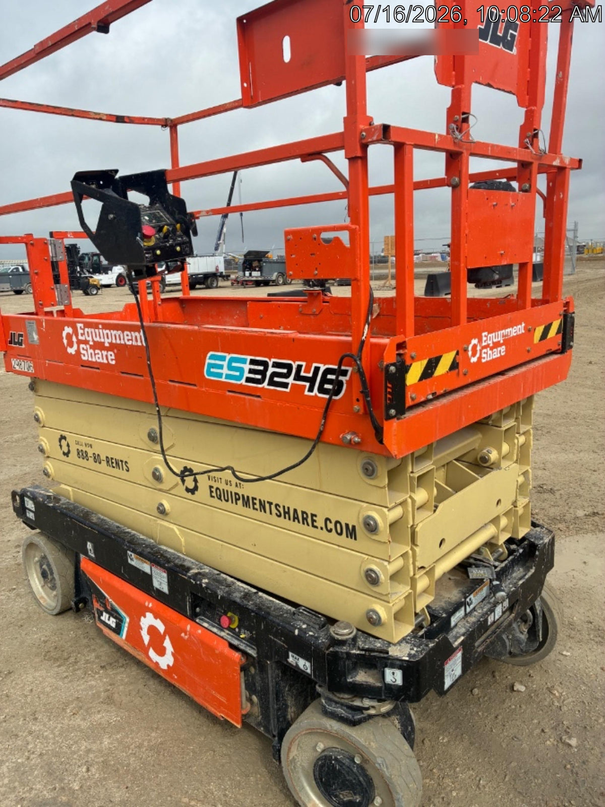 2023 JLG ES3246
