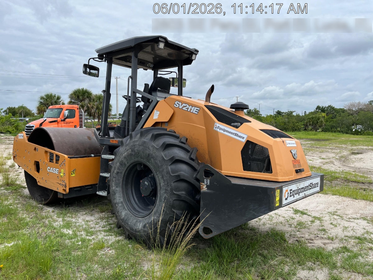 2023 CASE SV211E