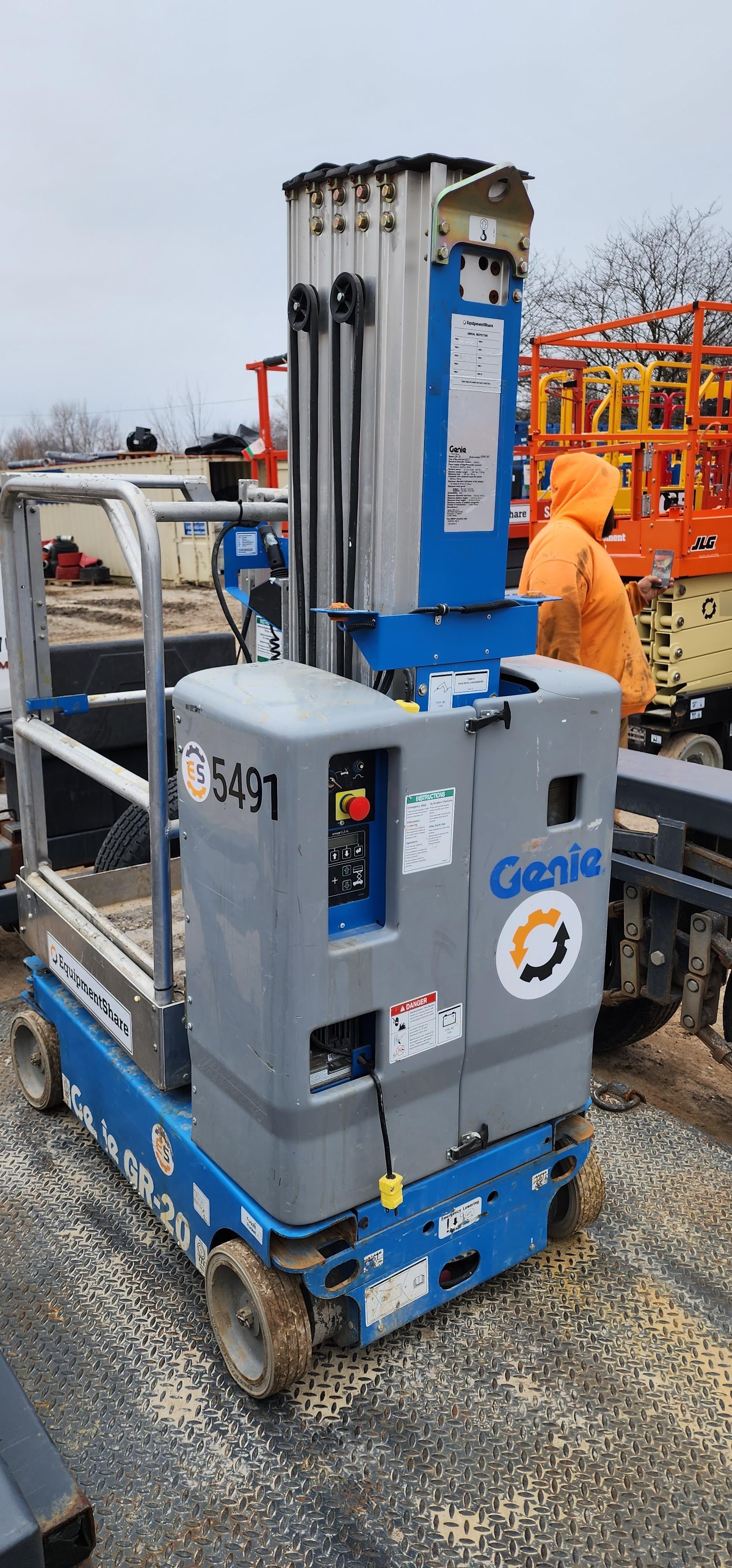 2017 GENIE GR-20