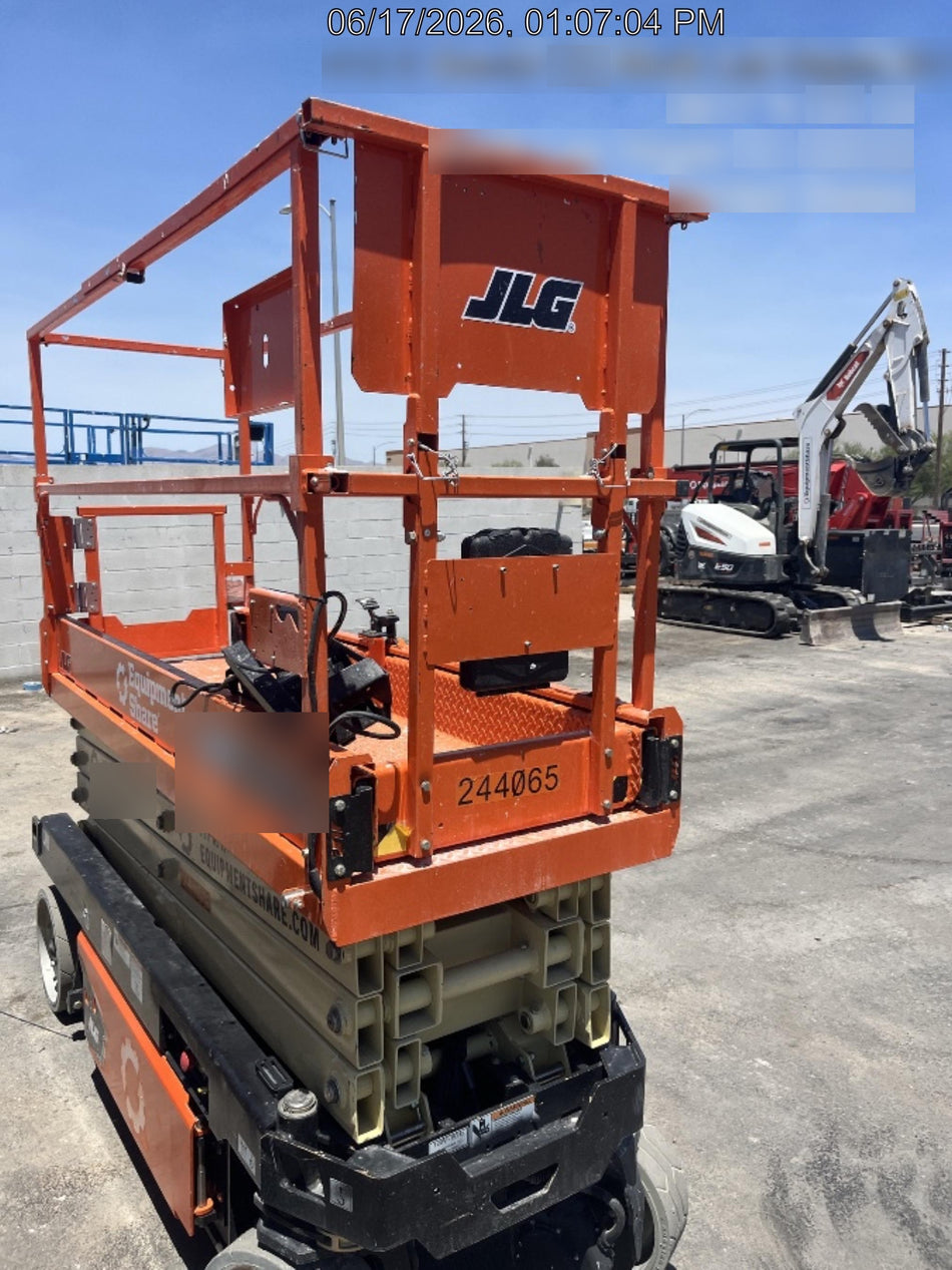 2022 JLG ES2632