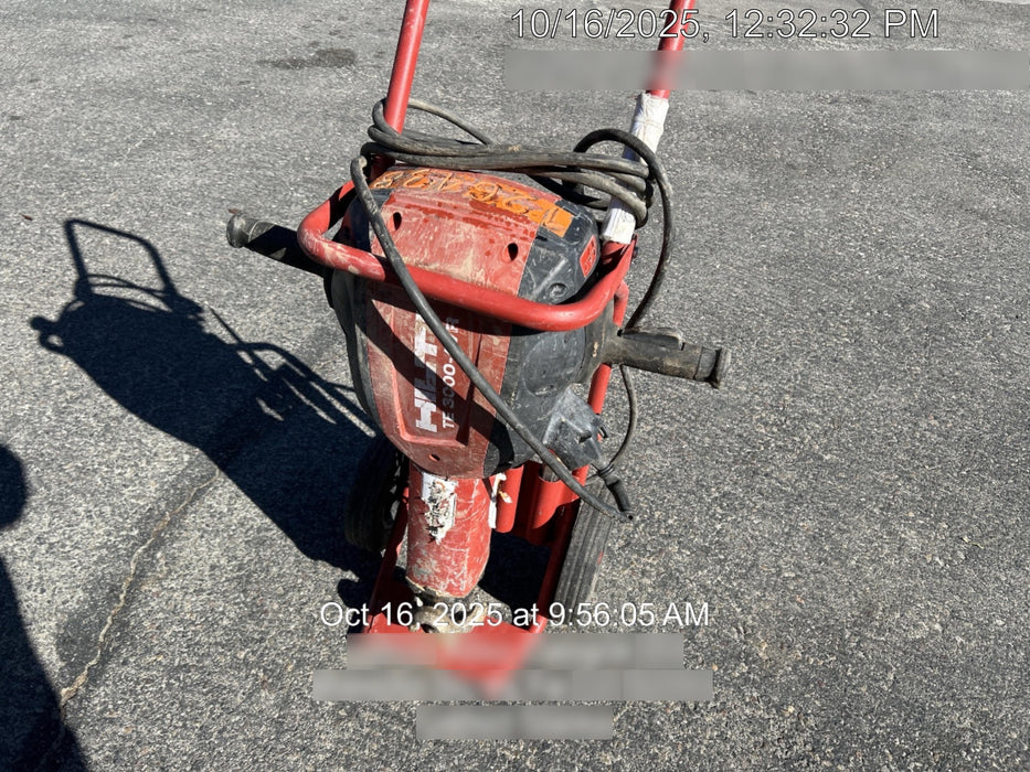 2021 HILTI TE 3000-AVR