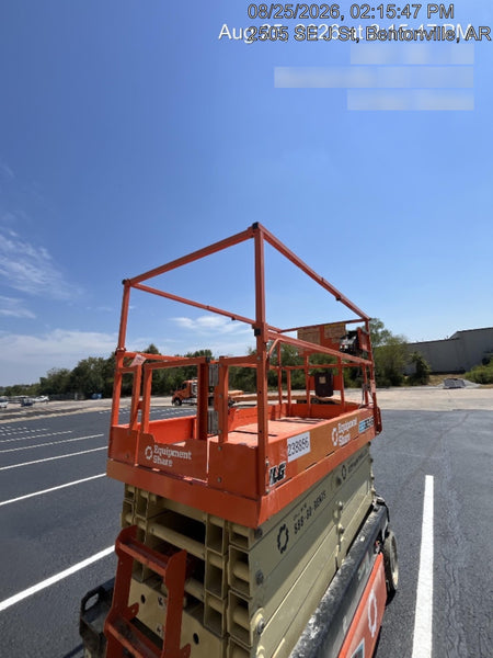 2022 JLG ES3246