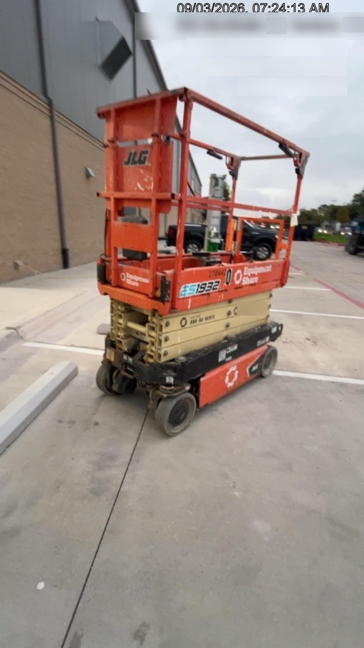 2022 JLG ES1932