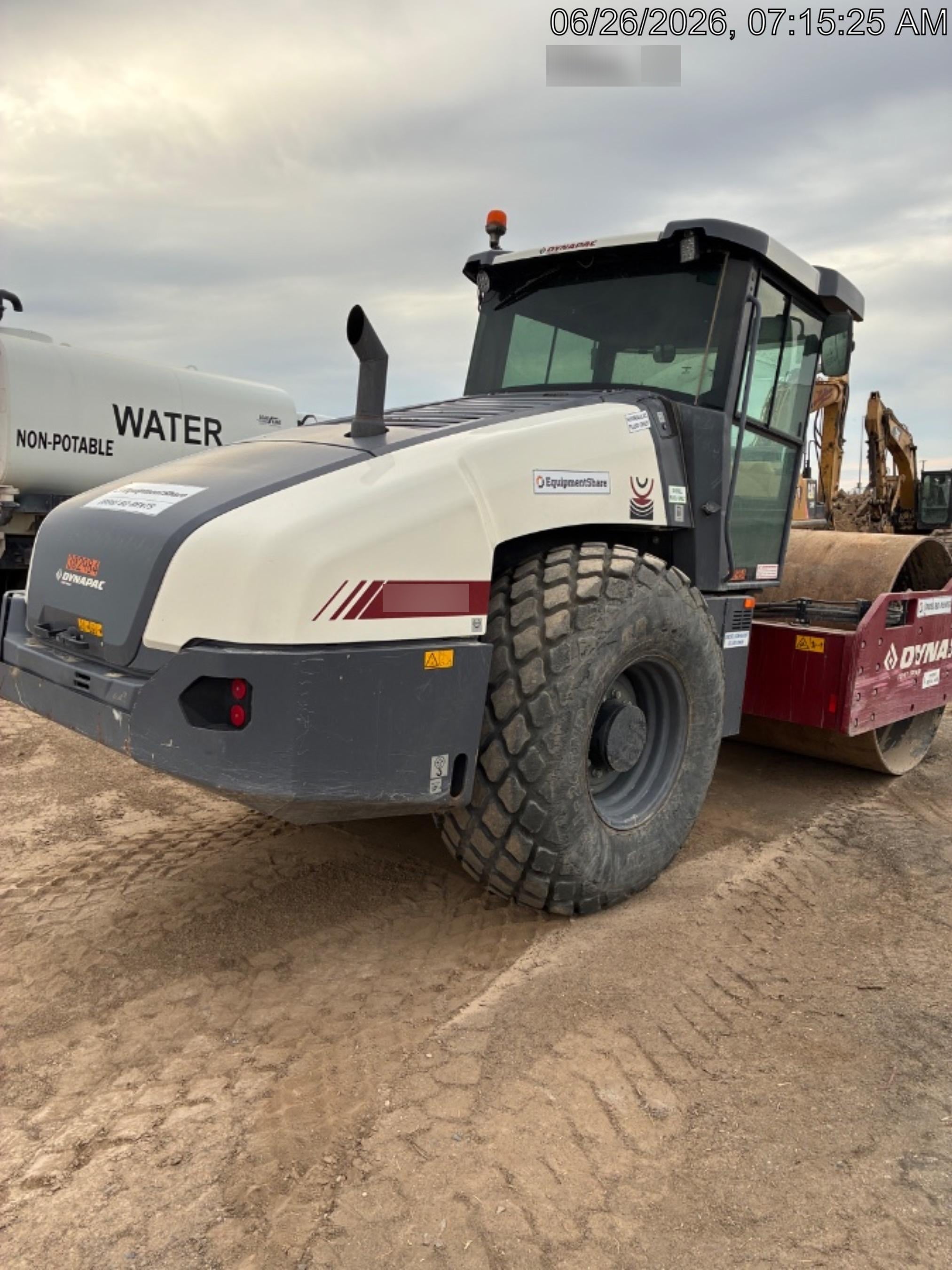 2023 DYNAPAC CA2500D