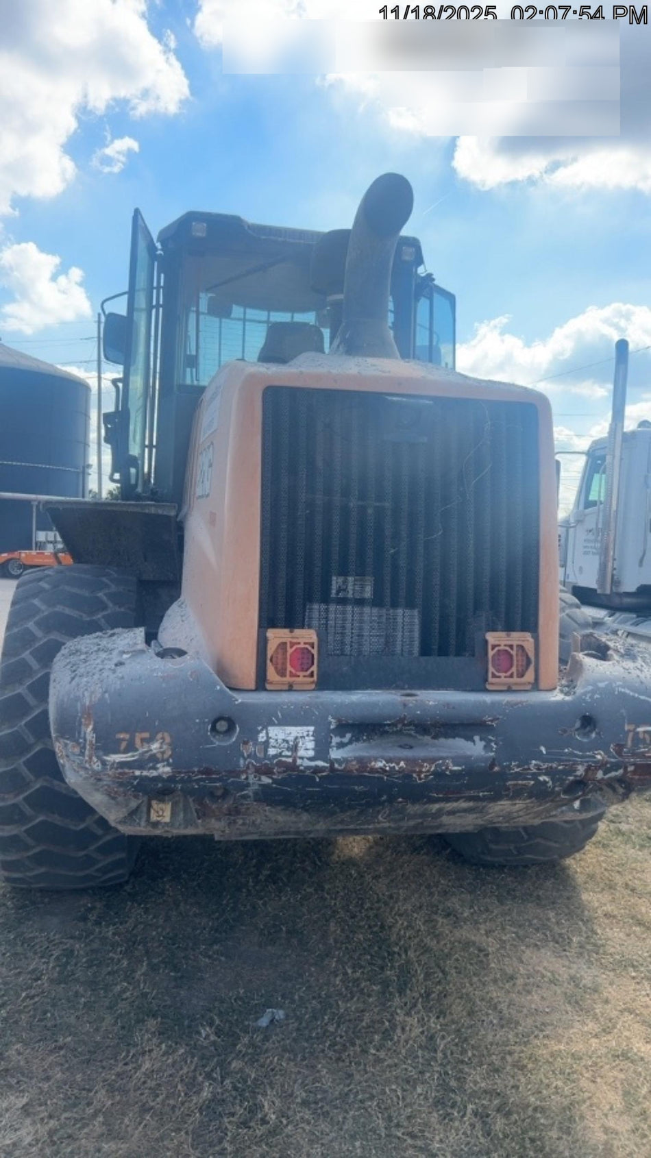 2017 CASE 821G