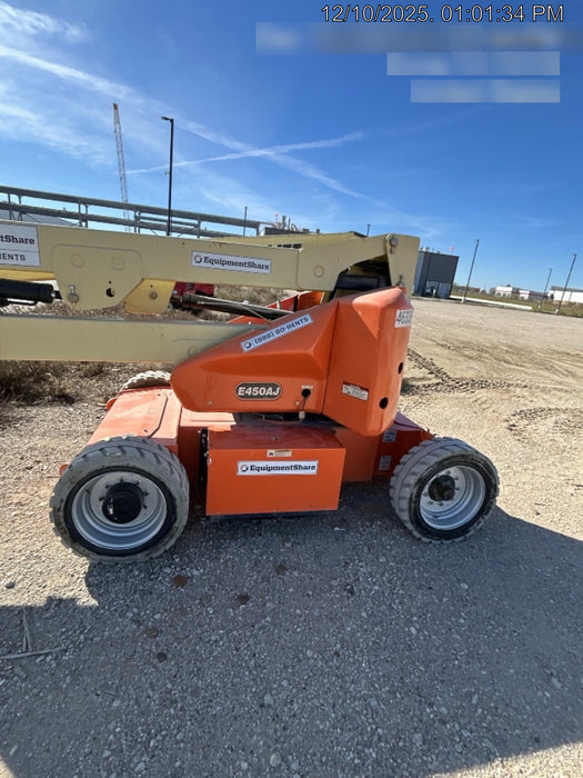 2019 JLG E450AJ