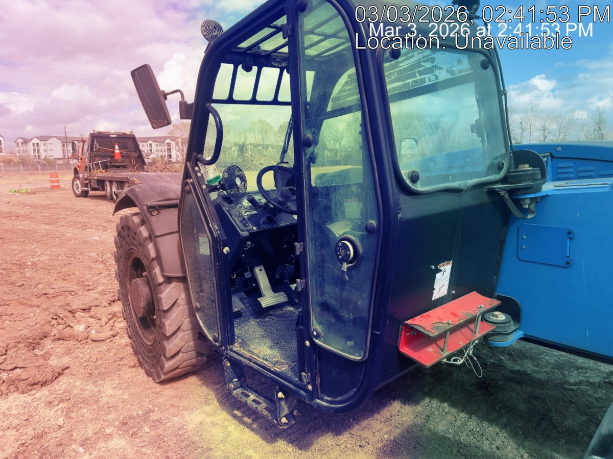 2018 Genie GTH-844 Genie GTH-844 w/Enclosed Cab w/HVAC, Work Lights, Solid Tires, Beacon, 60" Carriage and Forks