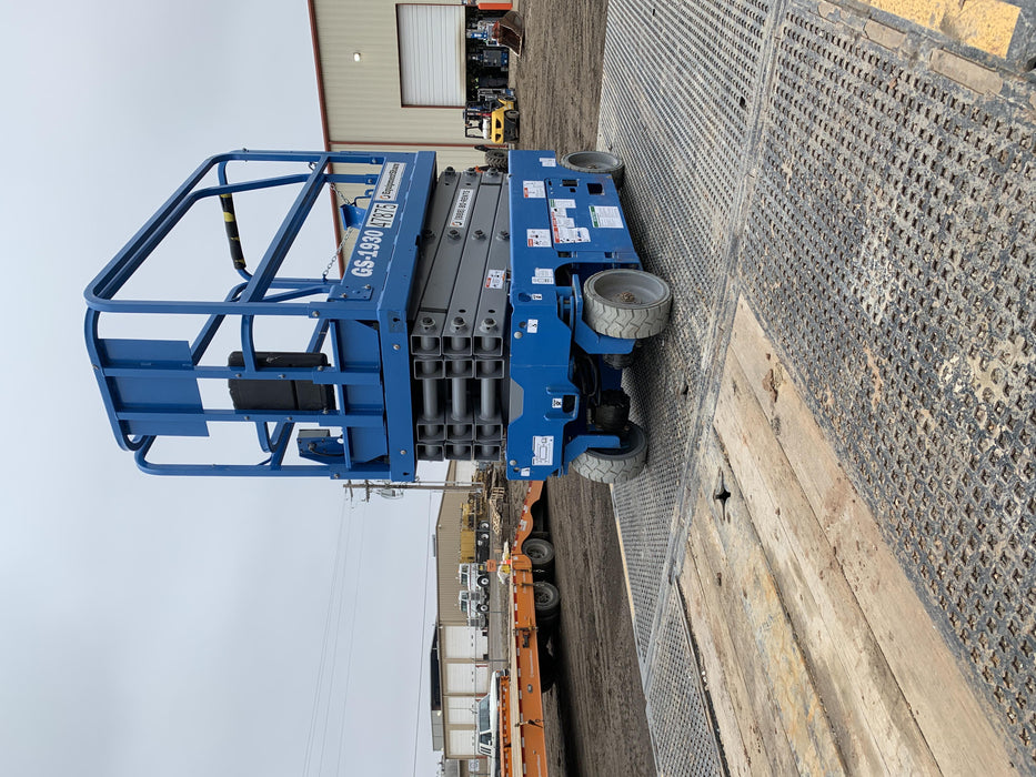 2019 Genie GS-1930 Fixed Rails with Chain Entry