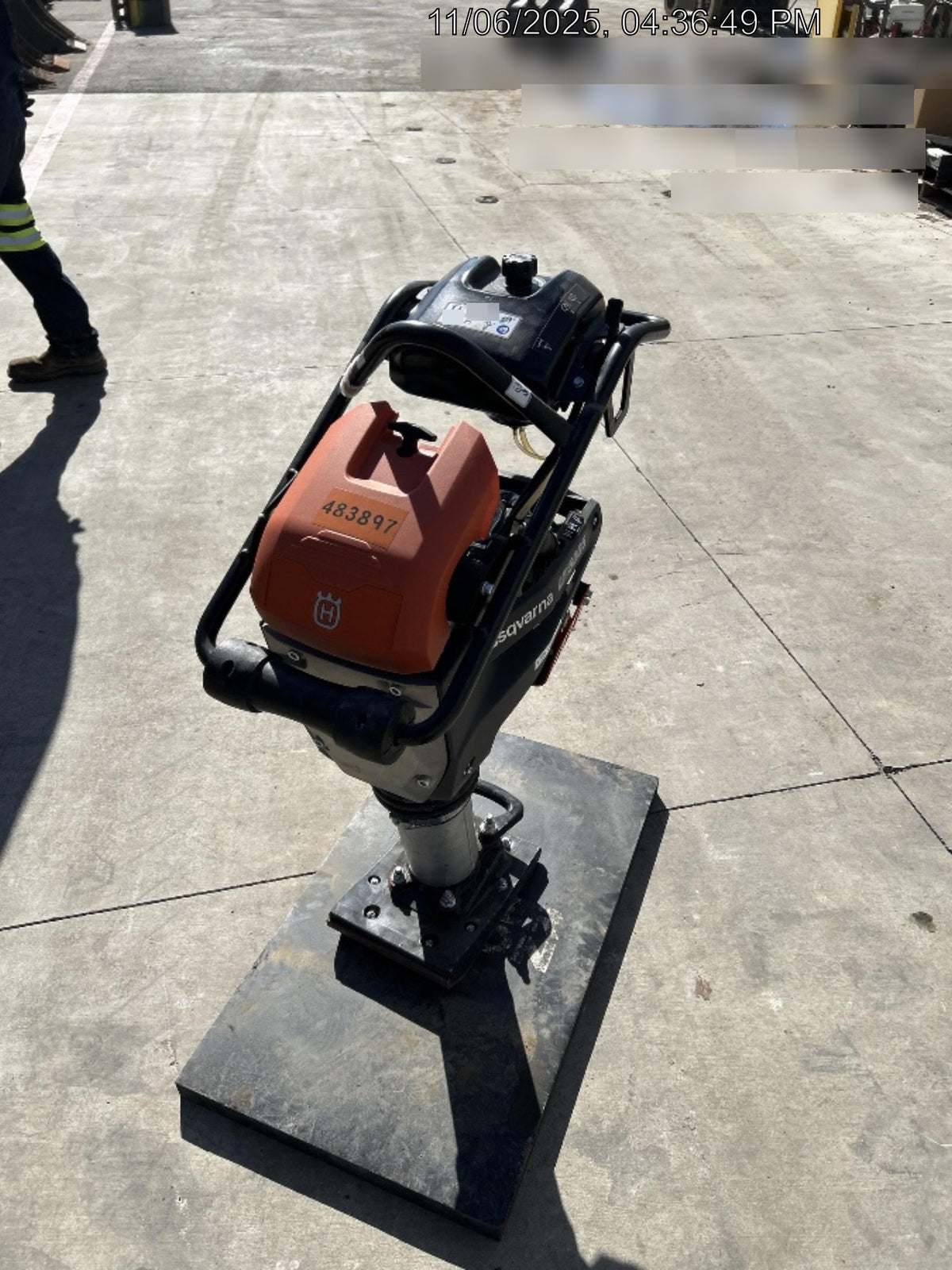 2024 HUSQVARNA LT5005