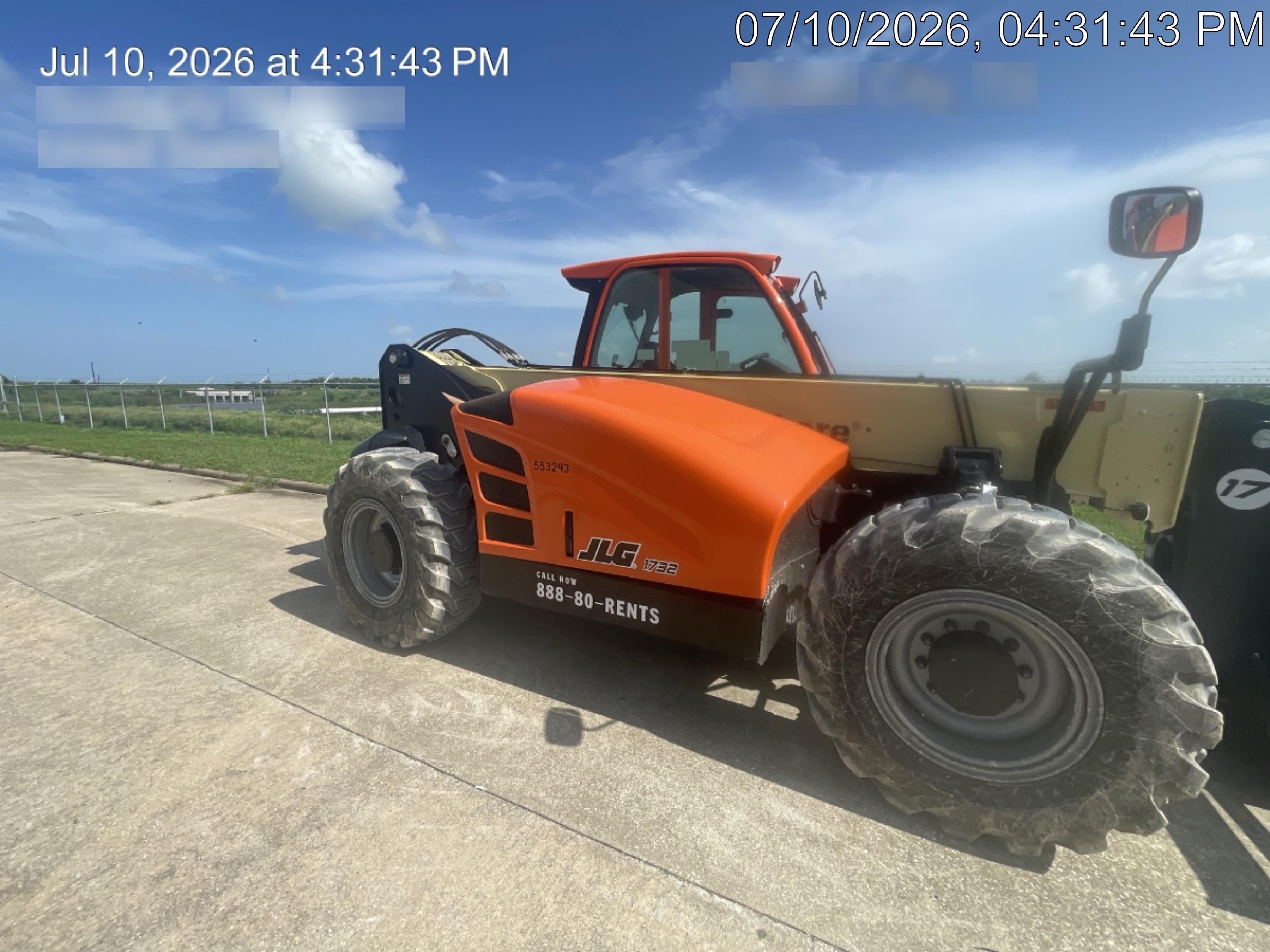 2025 JLG 1732