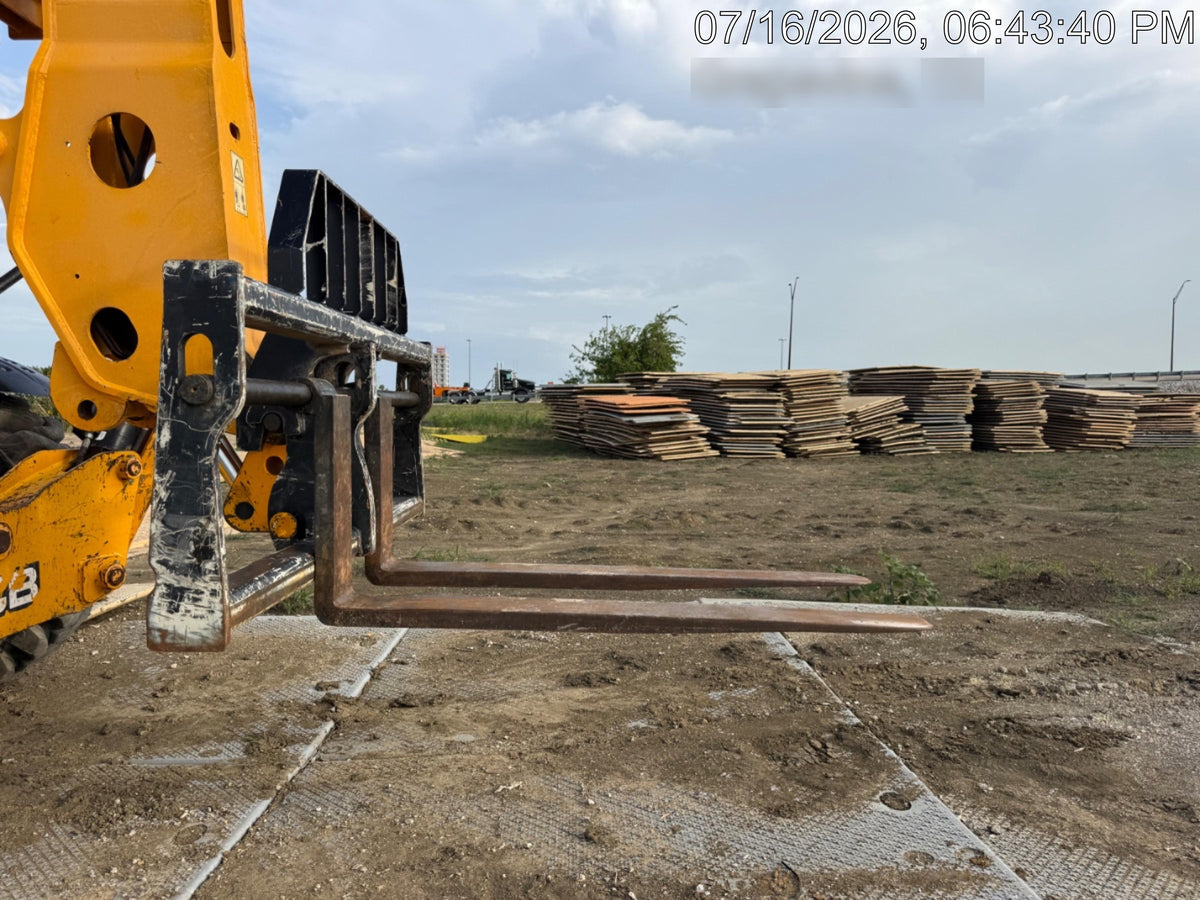 2021 JCB 512-56