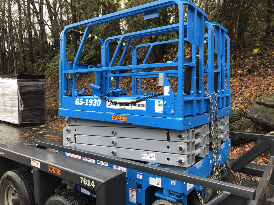 2019 Genie GS-1930 Half Height Swing Gate, 800W Inverter