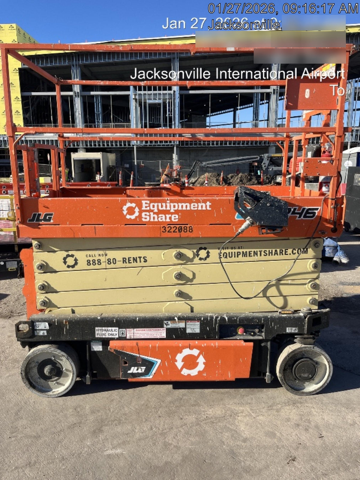 2023 JLG ES3246
