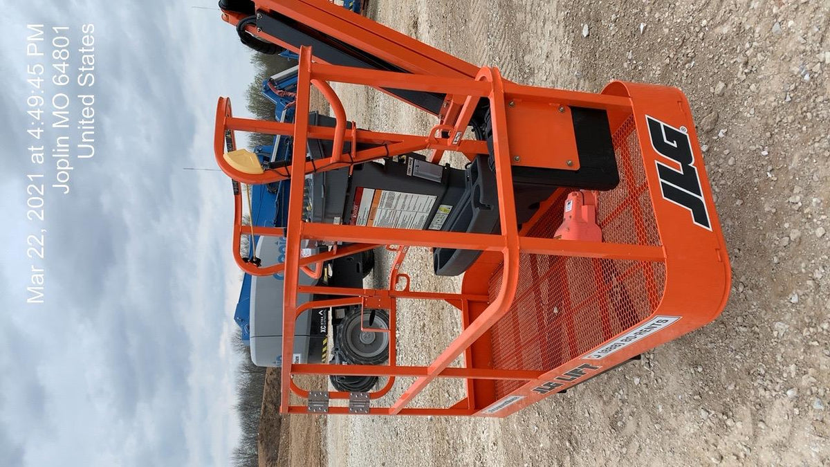 2021 JLG 450AJ