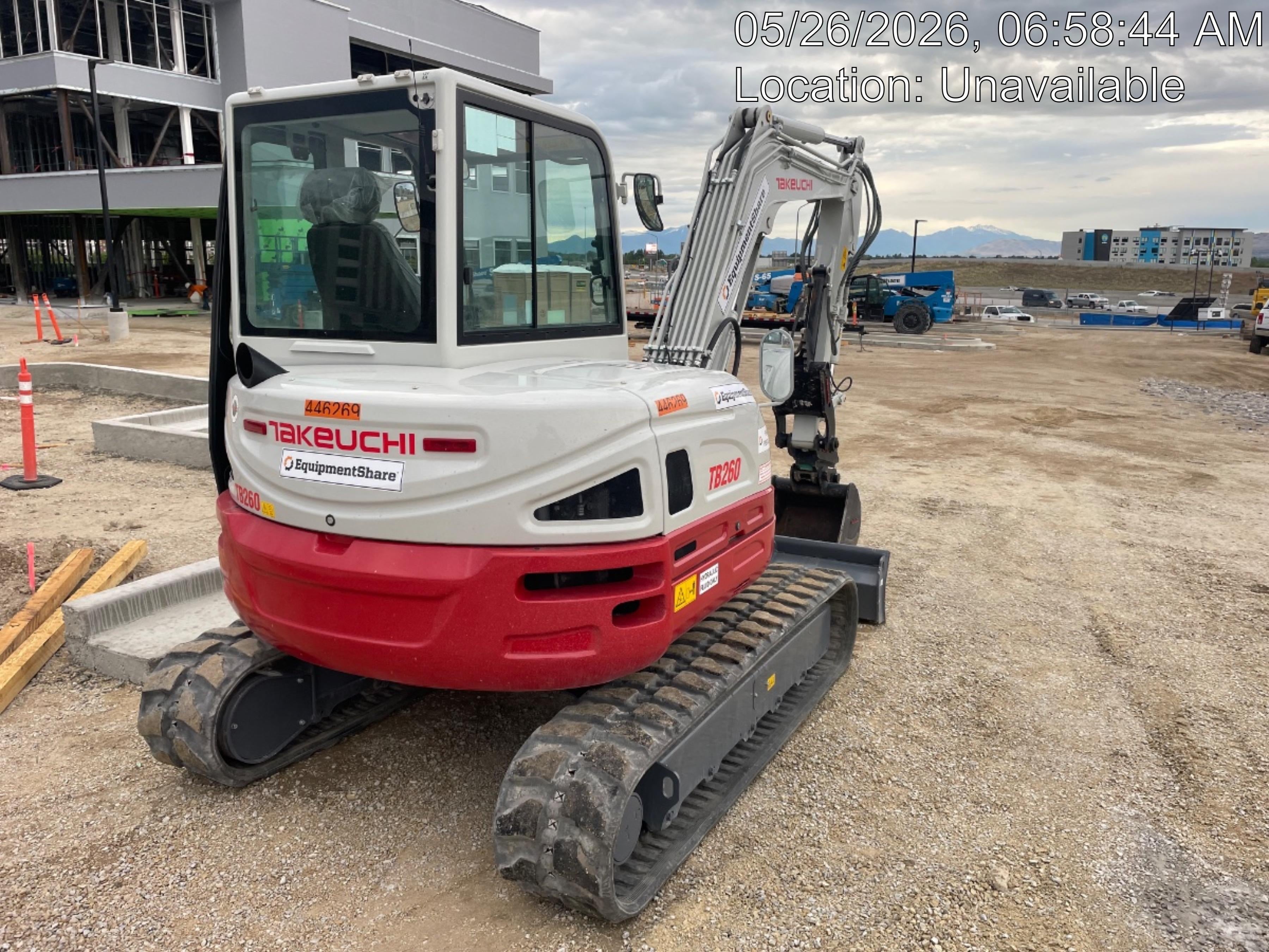 2024 TAKEUCHI TB260-CR