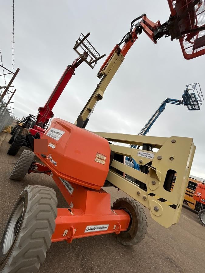 2021 JLG 450AJ