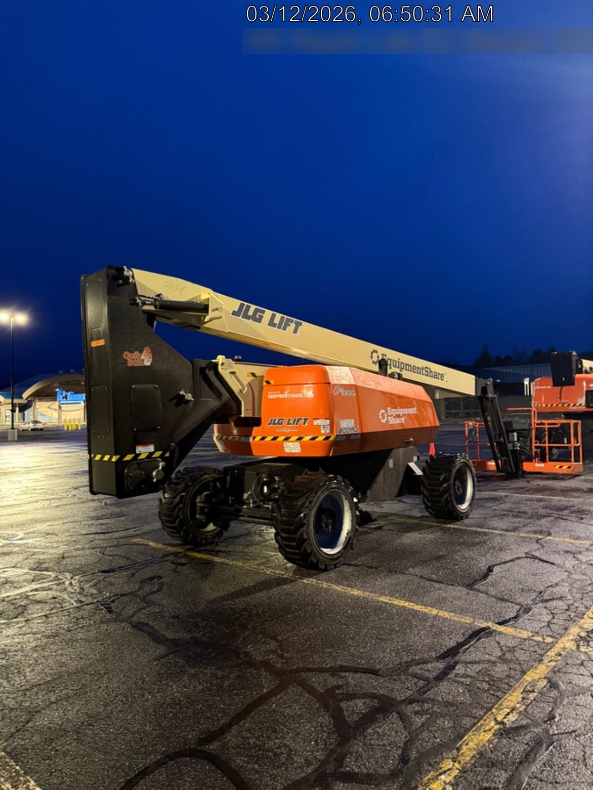 2025 JLG 800AJ