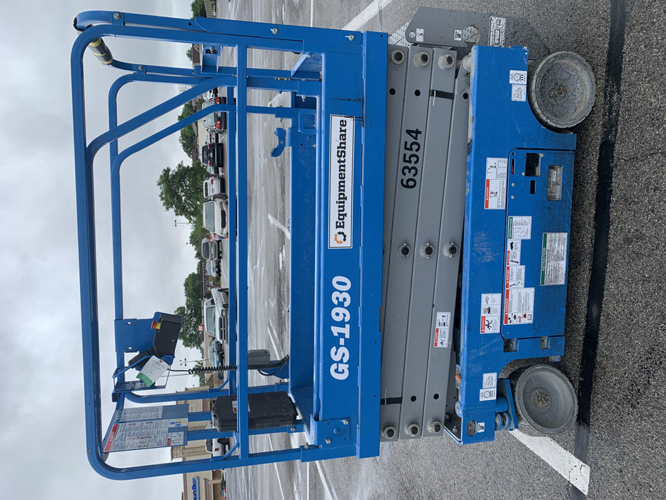 2020 Genie GS-1930 Solid Non Marking Tires, Beacon, Folding rails with half height swing gate