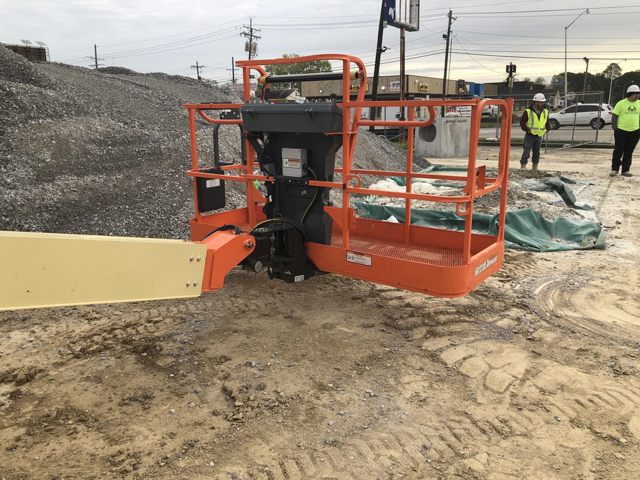 2019 JLG 400S