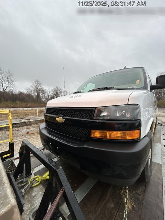 2023 CHEVROLET Express Van - Rental