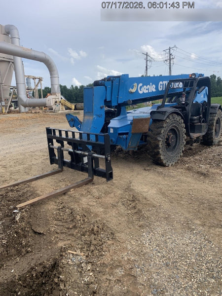 2017 GENIE GTH-1056