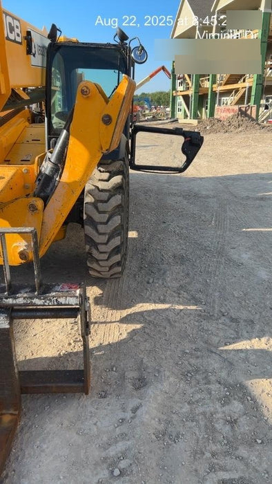 2020 JCB 510-56 Cab/Heat/Air, 74 HP, Solid Tires, STD Worklight, Beacon, Aux Hydraulics, Lifting Eye, Back up Alarm w/66" Carriage/60" Forks