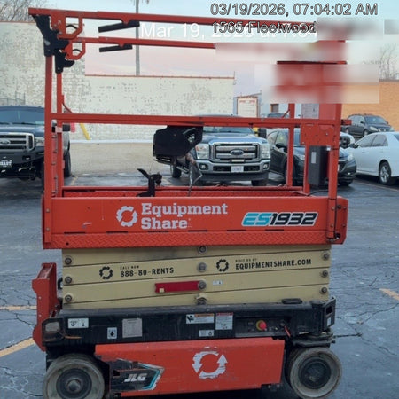 2022 JLG ES1932
