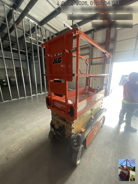 2023 JLG ES1932