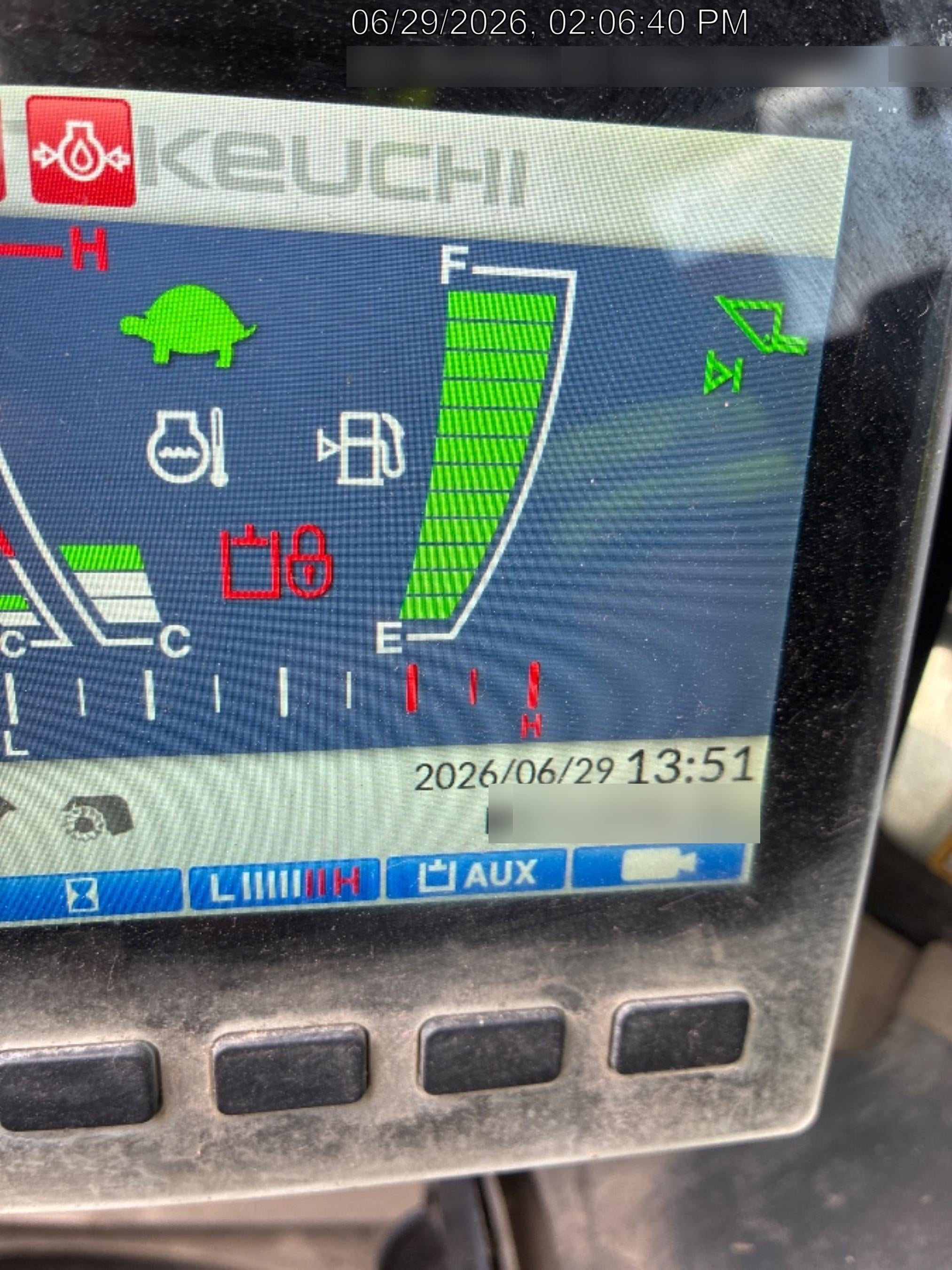 2023 TAKEUCHI TL10V2-CR