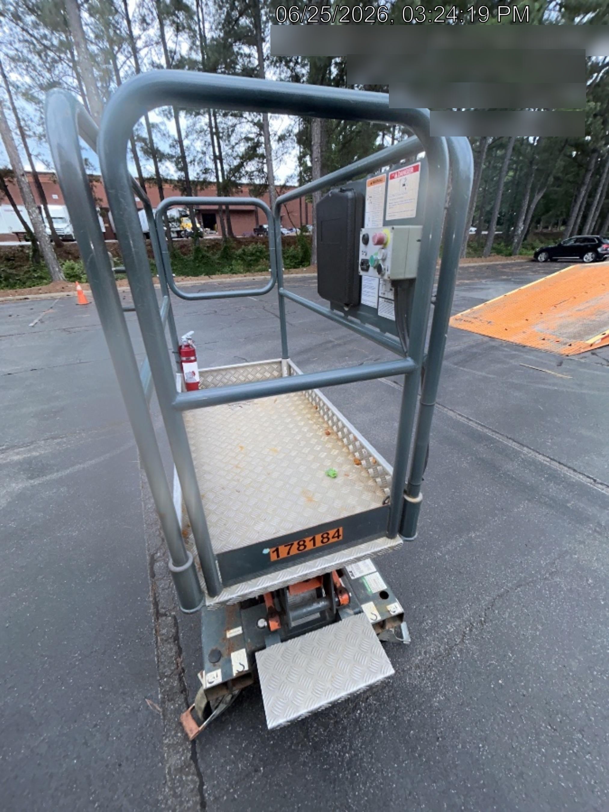2021 JLG 1030P