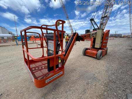 2019 JLG E300AJP
