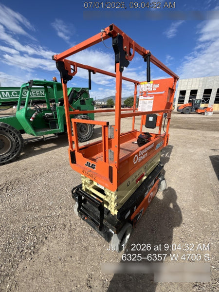 2024 JLG ES1932