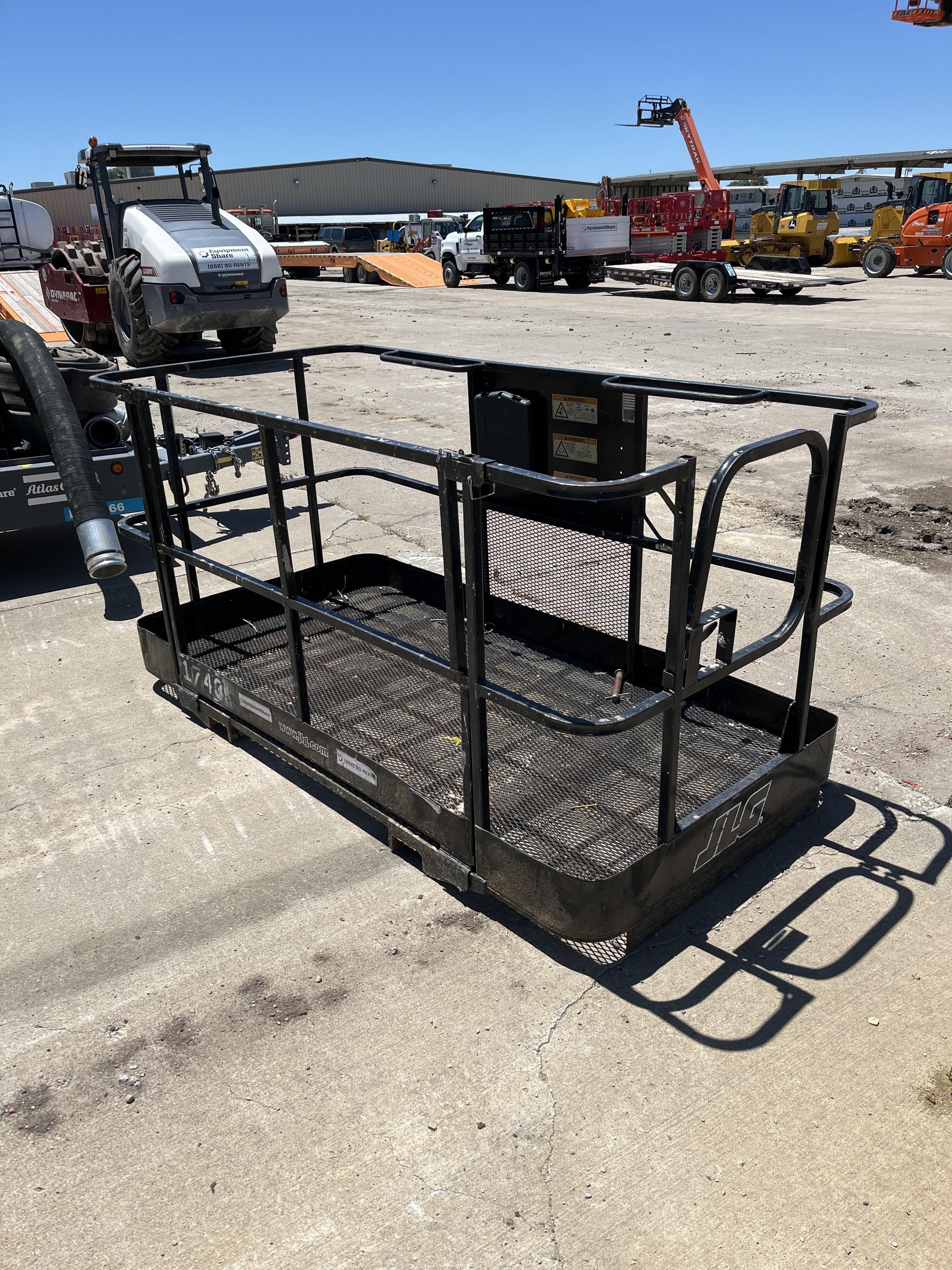 2016 JLG Work Platform, Fork Mounted