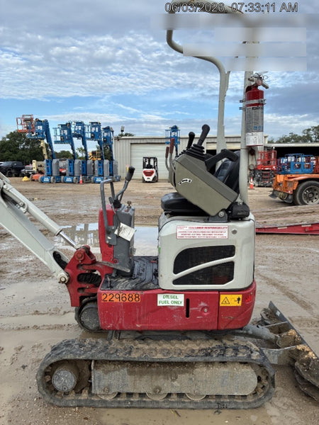 2022 TAKEUCHI TB210R