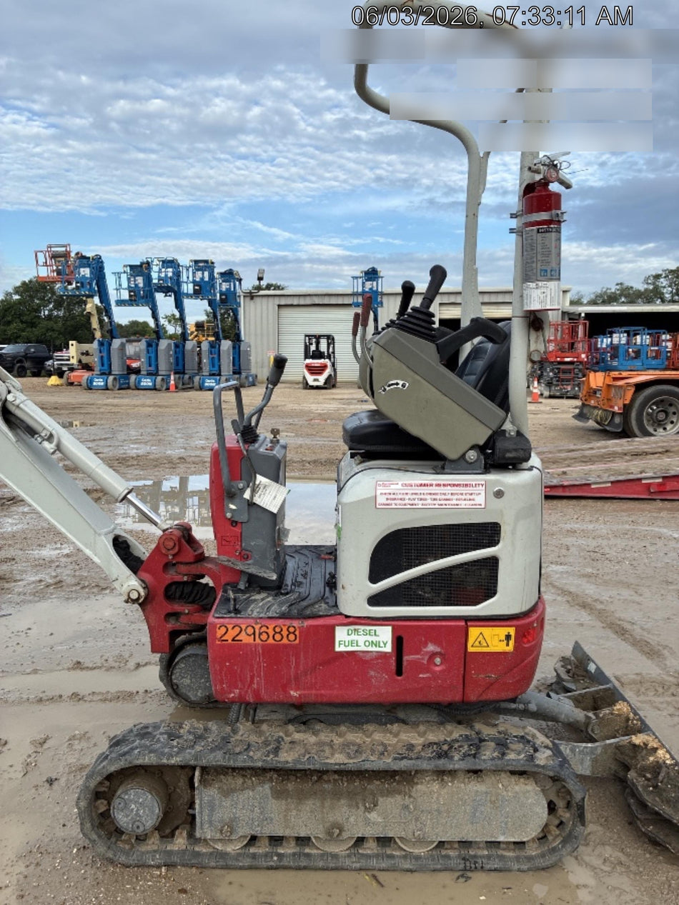 2022 TAKEUCHI TB210R