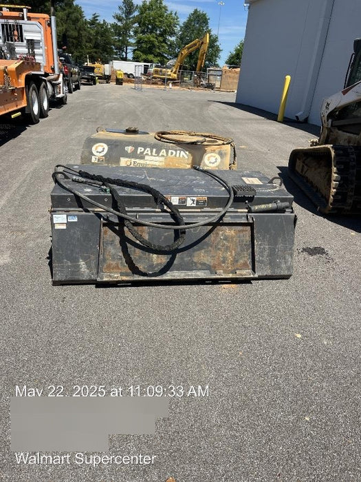 2020 PALADIN Sweepster SB72