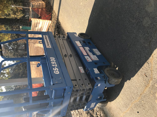 2019 Genie GS-1930 Fixed rails with chain Entry