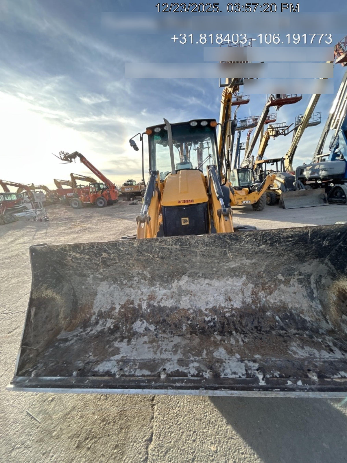 2023 JCB 3CX-14