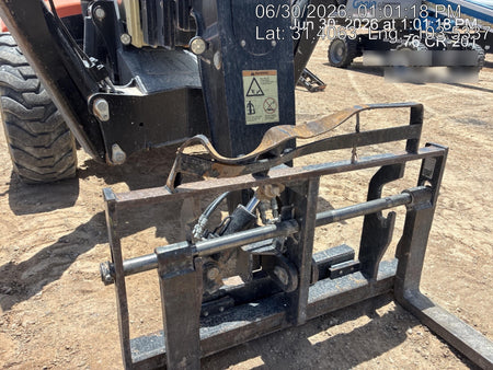 2021 JLG 1075