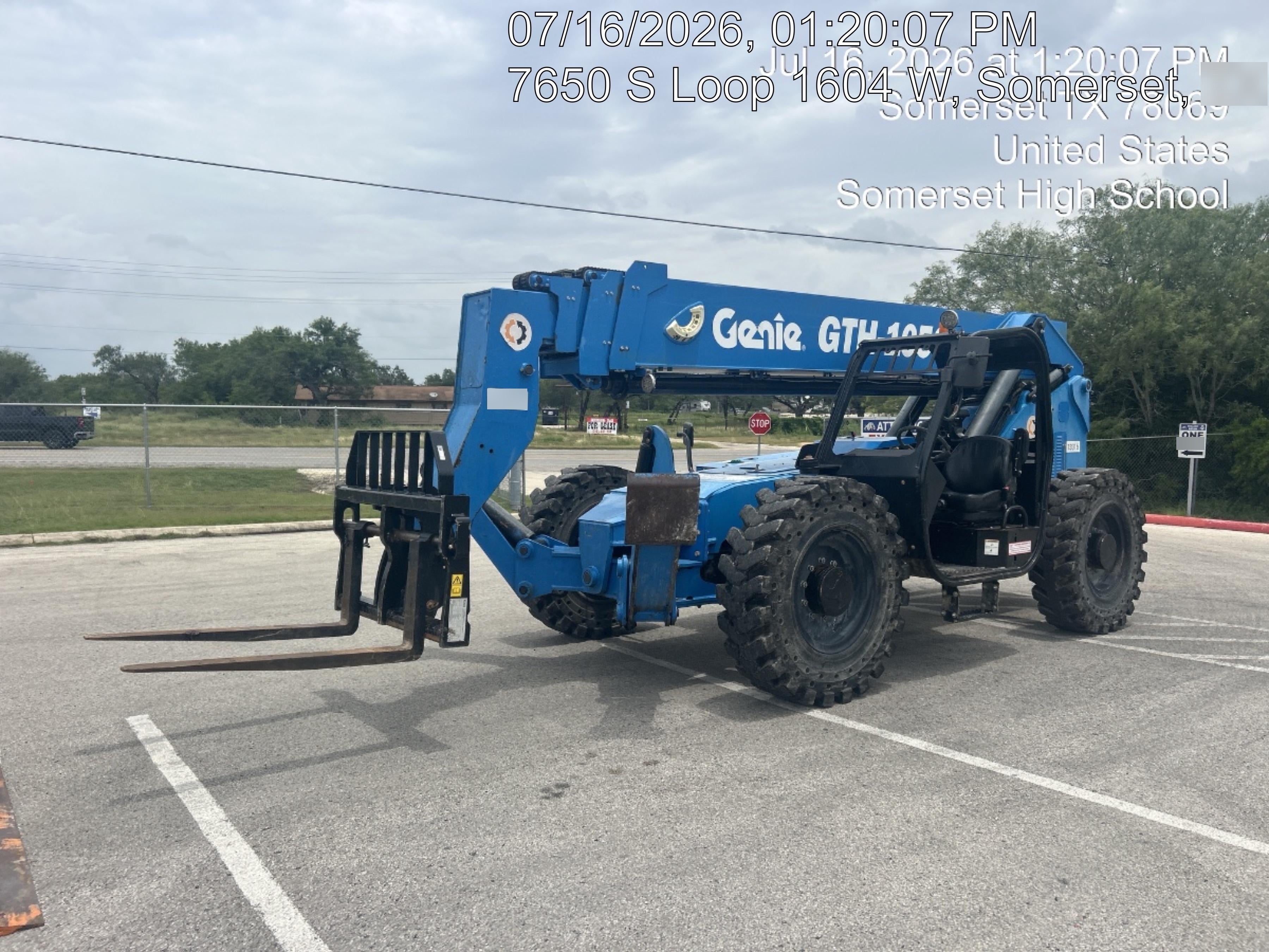 2018 GENIE GTH-1056