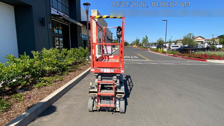 2020 Skyjack SJIII-3219 Solid NM Tires, Half height spring hinged entry gate, Dual Beacons, 800W Inverter