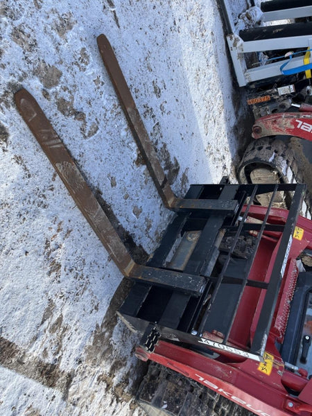 2024 ARROW MATERIAL HANDLING F5100CB - 72"
