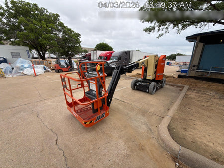 2025 JLG E300AJP