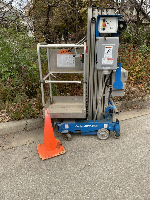 2018 GENIE AWP-25S